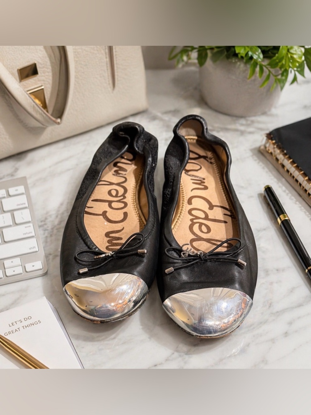 Sam Edelman Women's Flats in Black with Silver Toe size 8.5